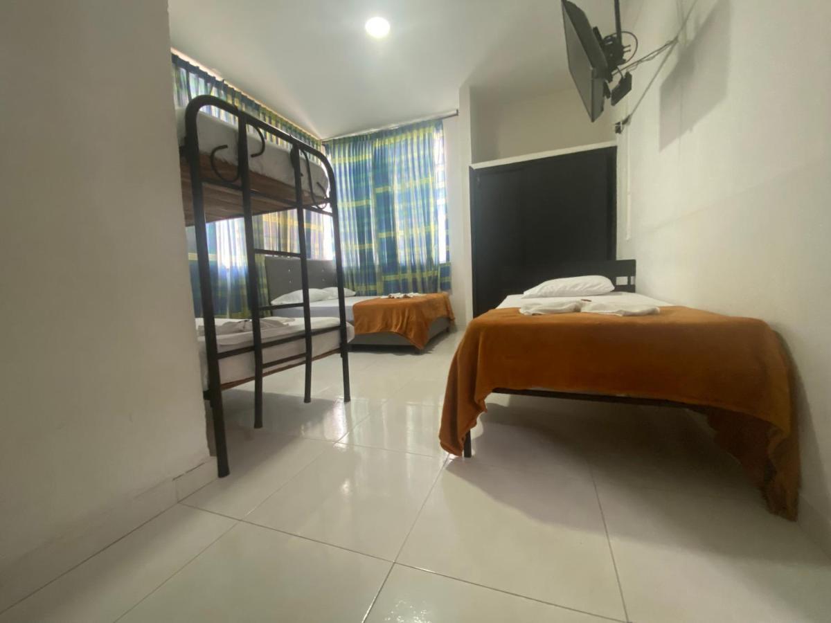 Hotel Colonial Plaza Bucaramanga Buitenkant foto