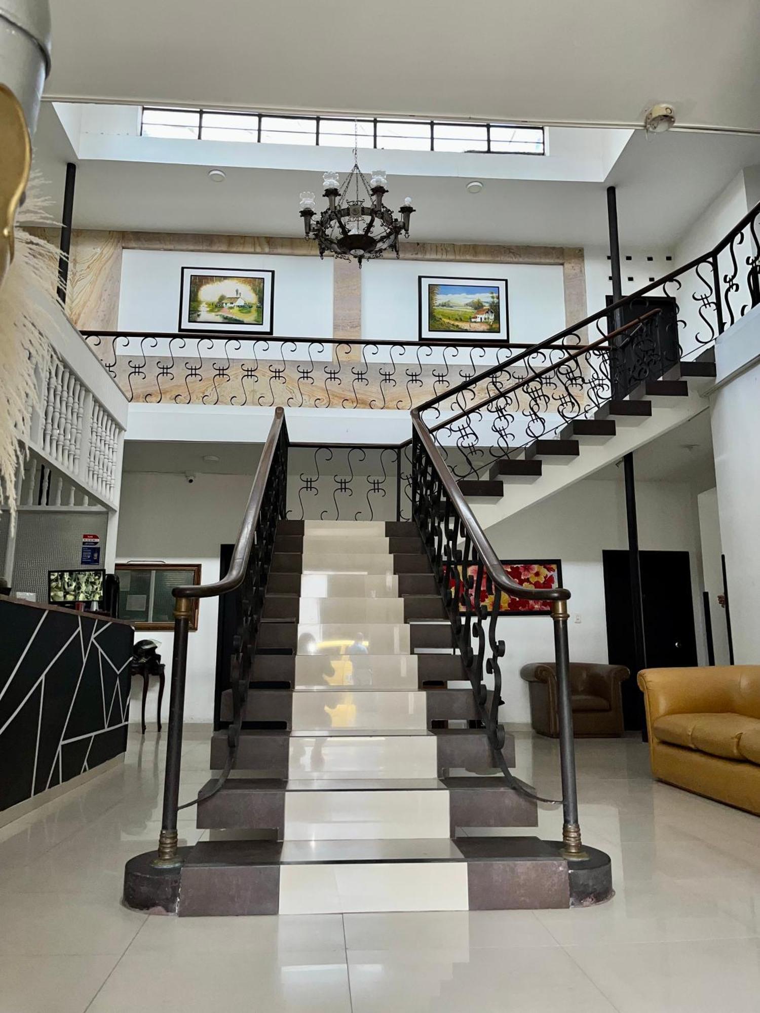 Hotel Colonial Plaza Bucaramanga Buitenkant foto